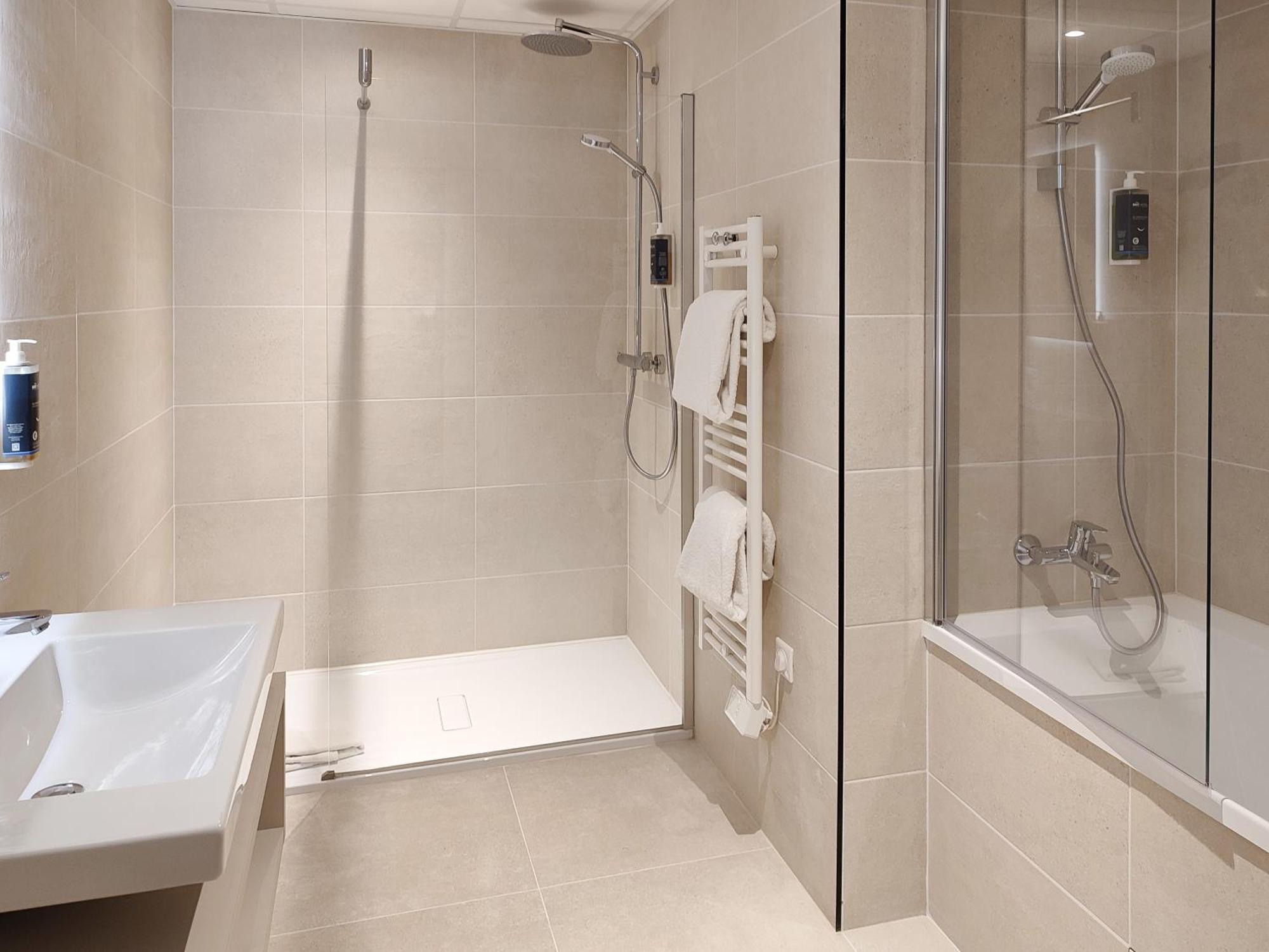 Brit Hotel Limoges Centre Gare Екстериор снимка