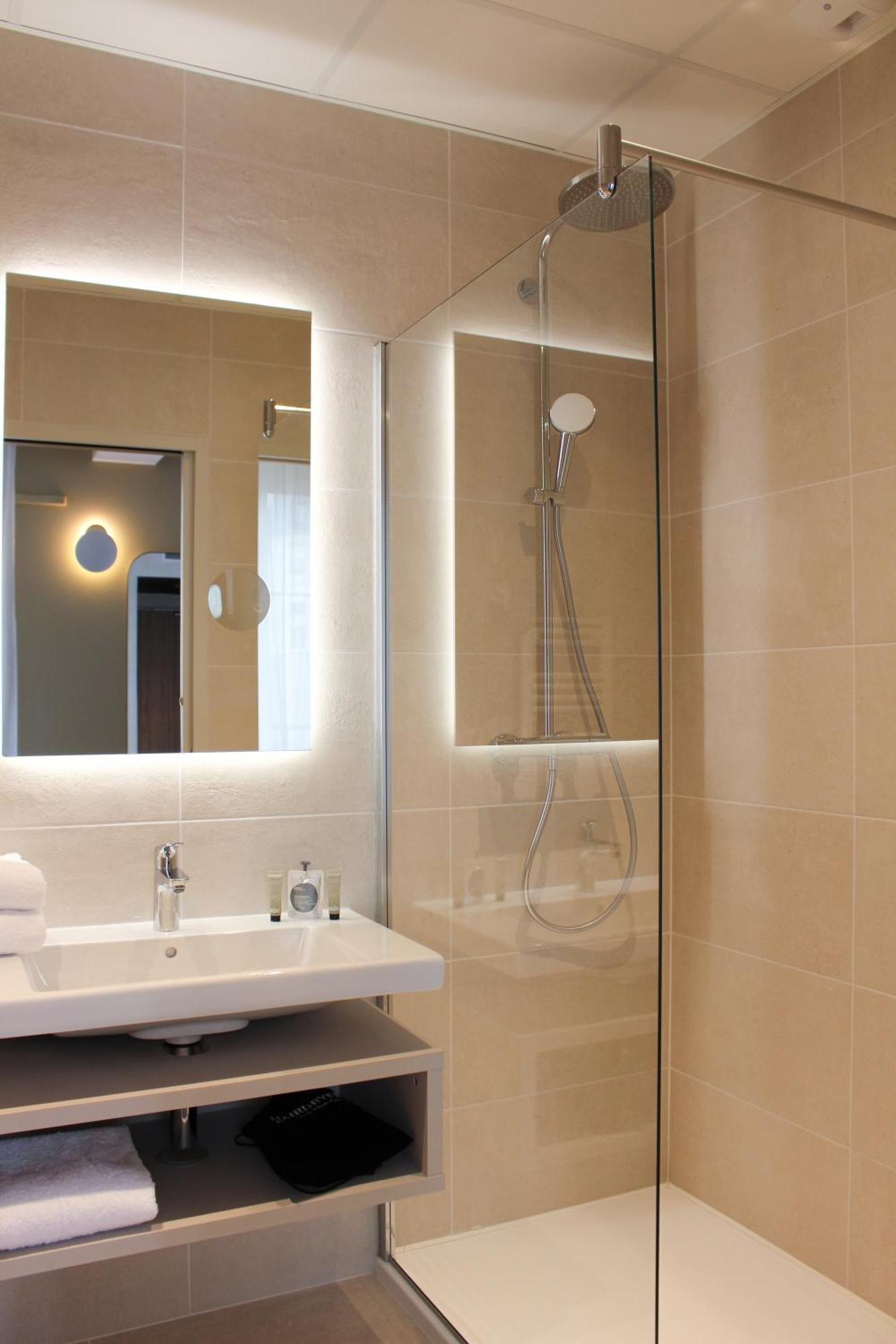 Brit Hotel Limoges Centre Gare Екстериор снимка