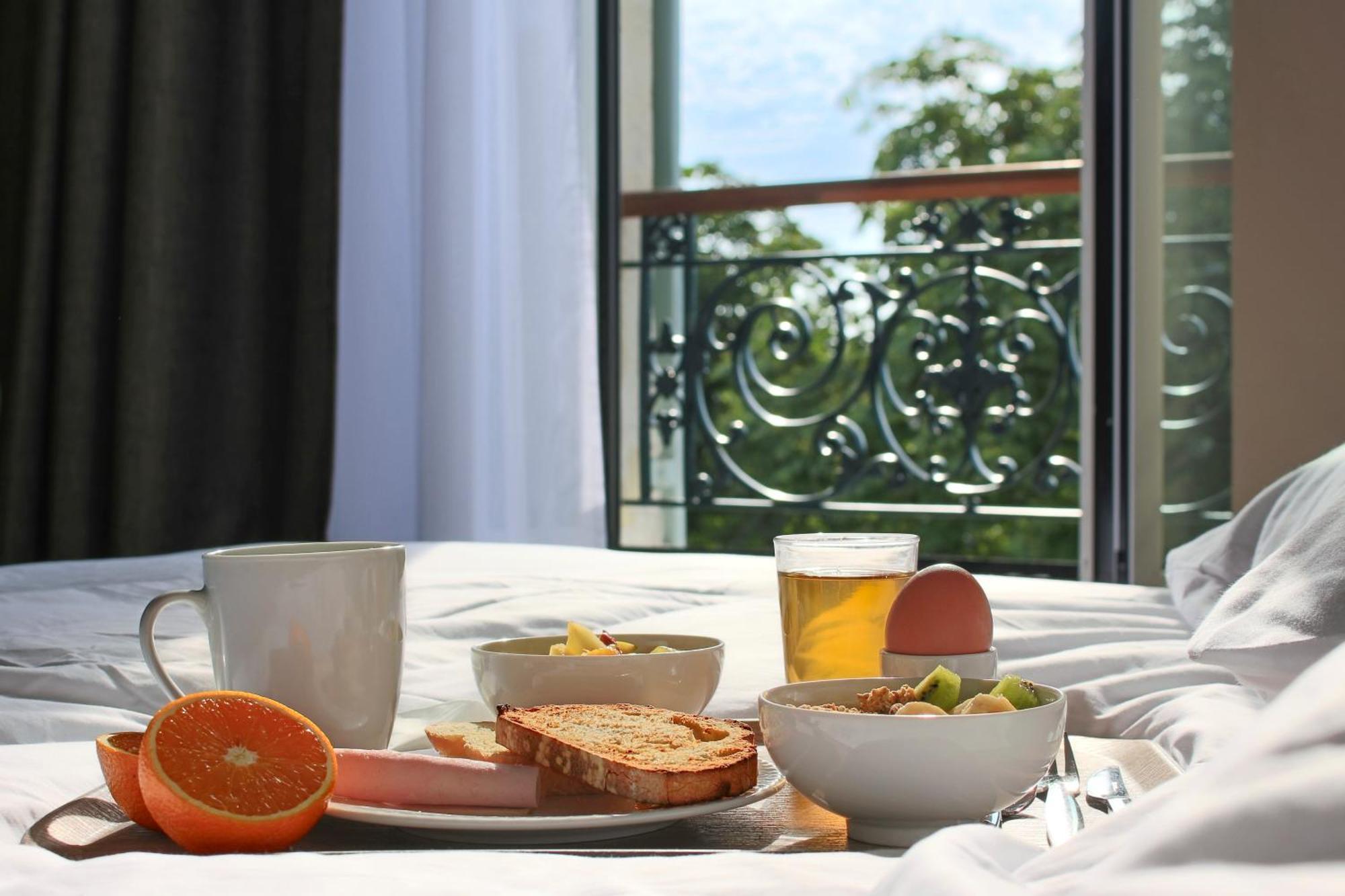 Brit Hotel Limoges Centre Gare Екстериор снимка